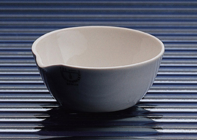 Porcelain Evaporating Basins