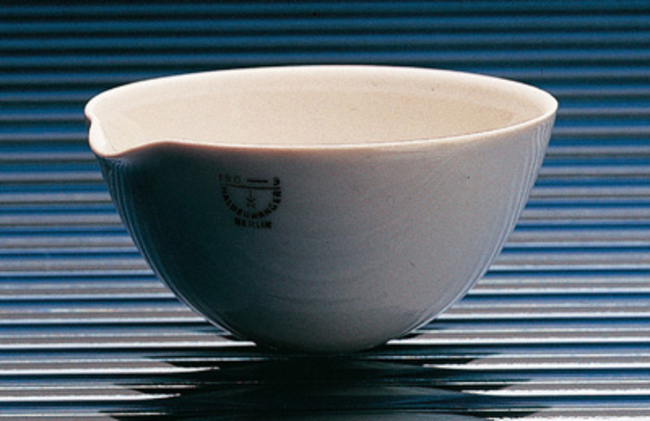 Porcelain Evaporating Basins
