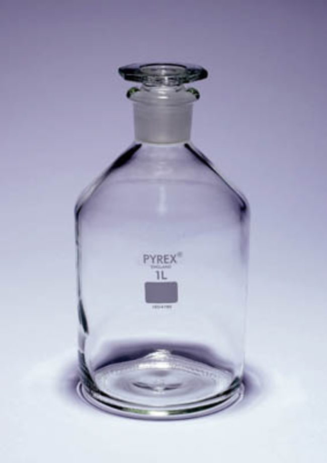 Pyrex&trade; Borosilicate Glass Narrow Mouth Reagent Bottles with Glass Stopper