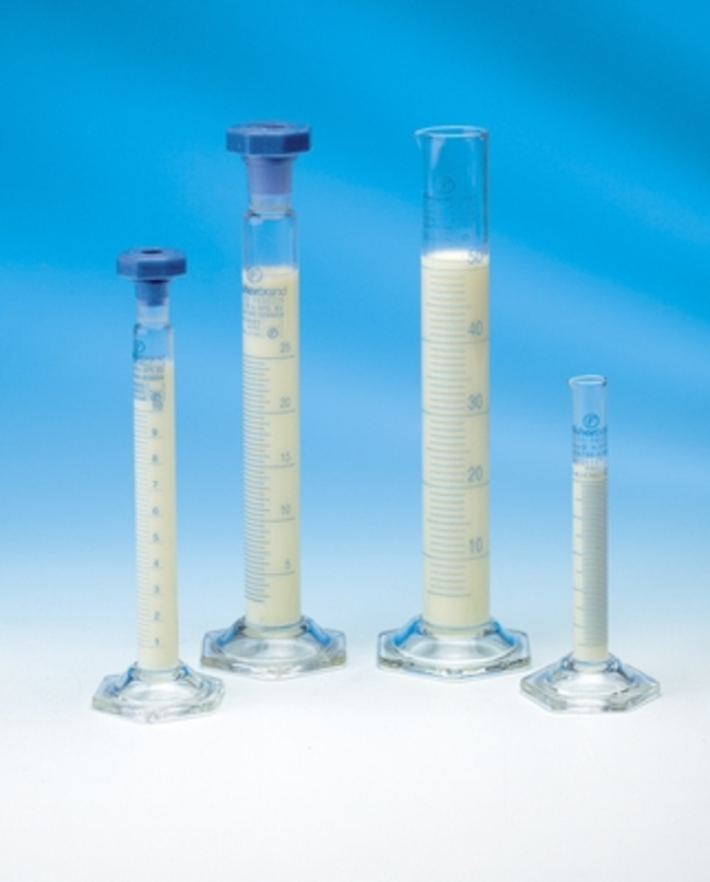 Borosilicate Glass Graduated Cylinder