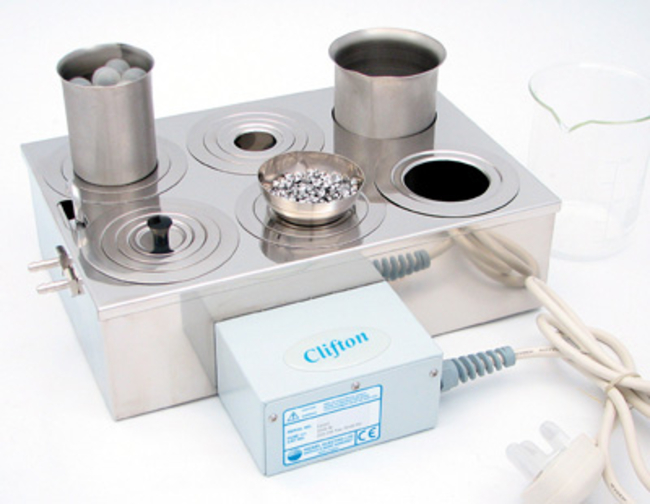 Clifton&trade; Stainless Steel Rectangular Electric Boiling Bath, 6 x 80mm Holes